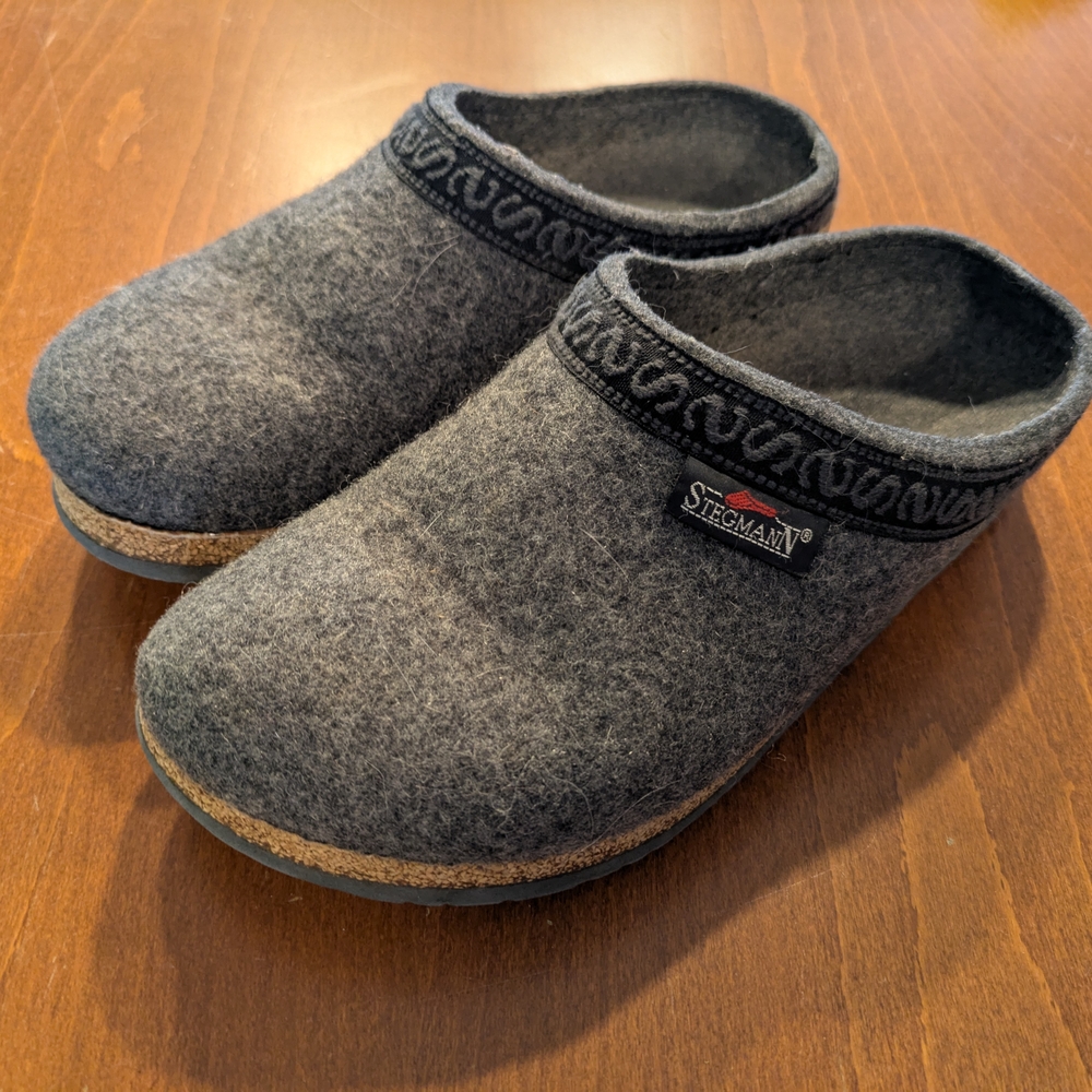 Stegmann Gray Wool Clogs